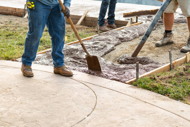 Best Custom Concrete Contractor  in Hilmar Irwin, CA